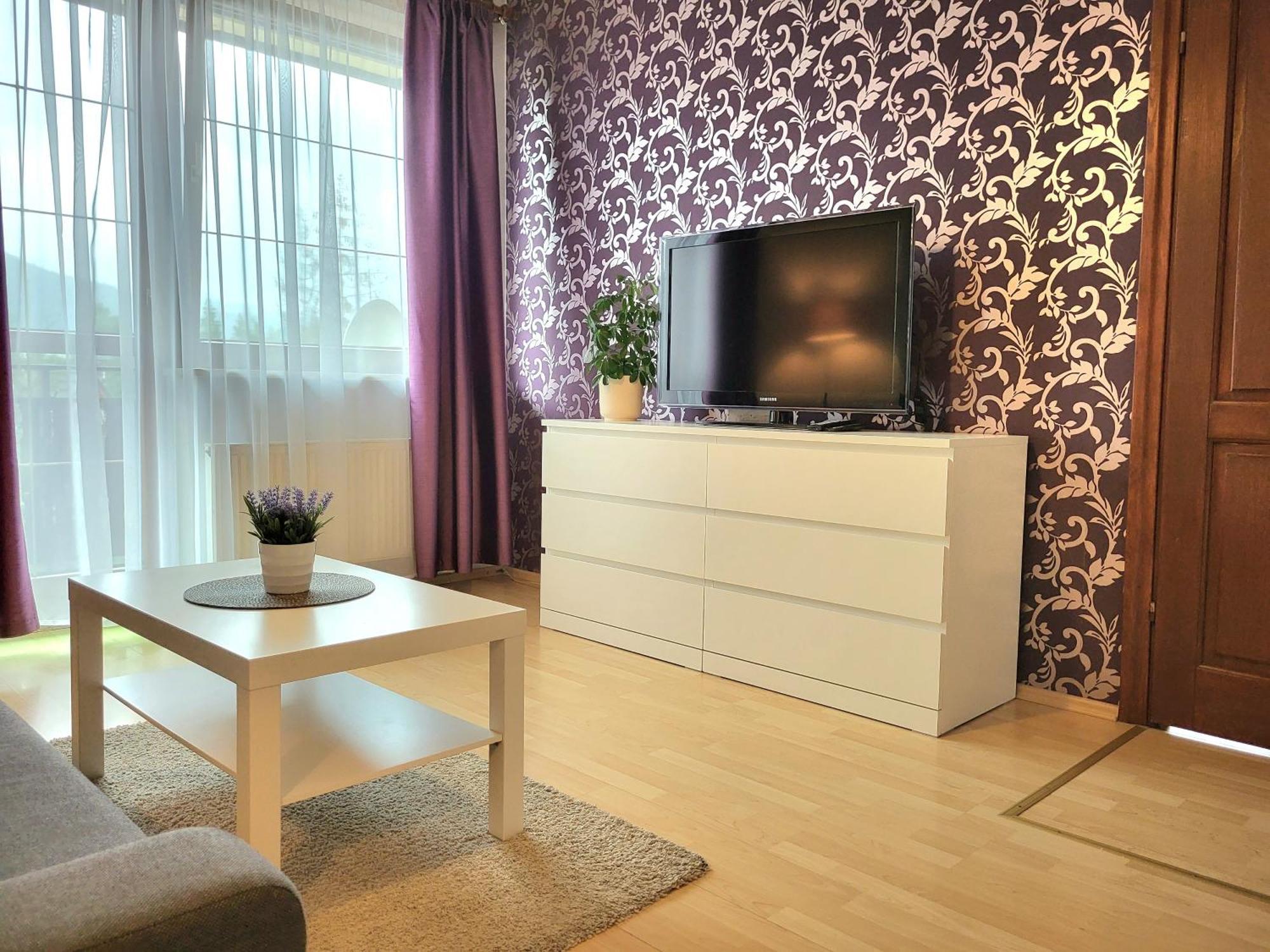 Apartment Velvet *